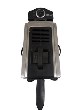 Bella 3.5L Full Size Electric Deep Fryer w/ Basket